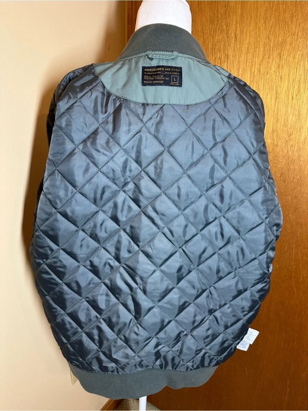 Abercrombie & Fitch MA-1 Flight Bomber Jacket Men's Size L Sage Green Quilted